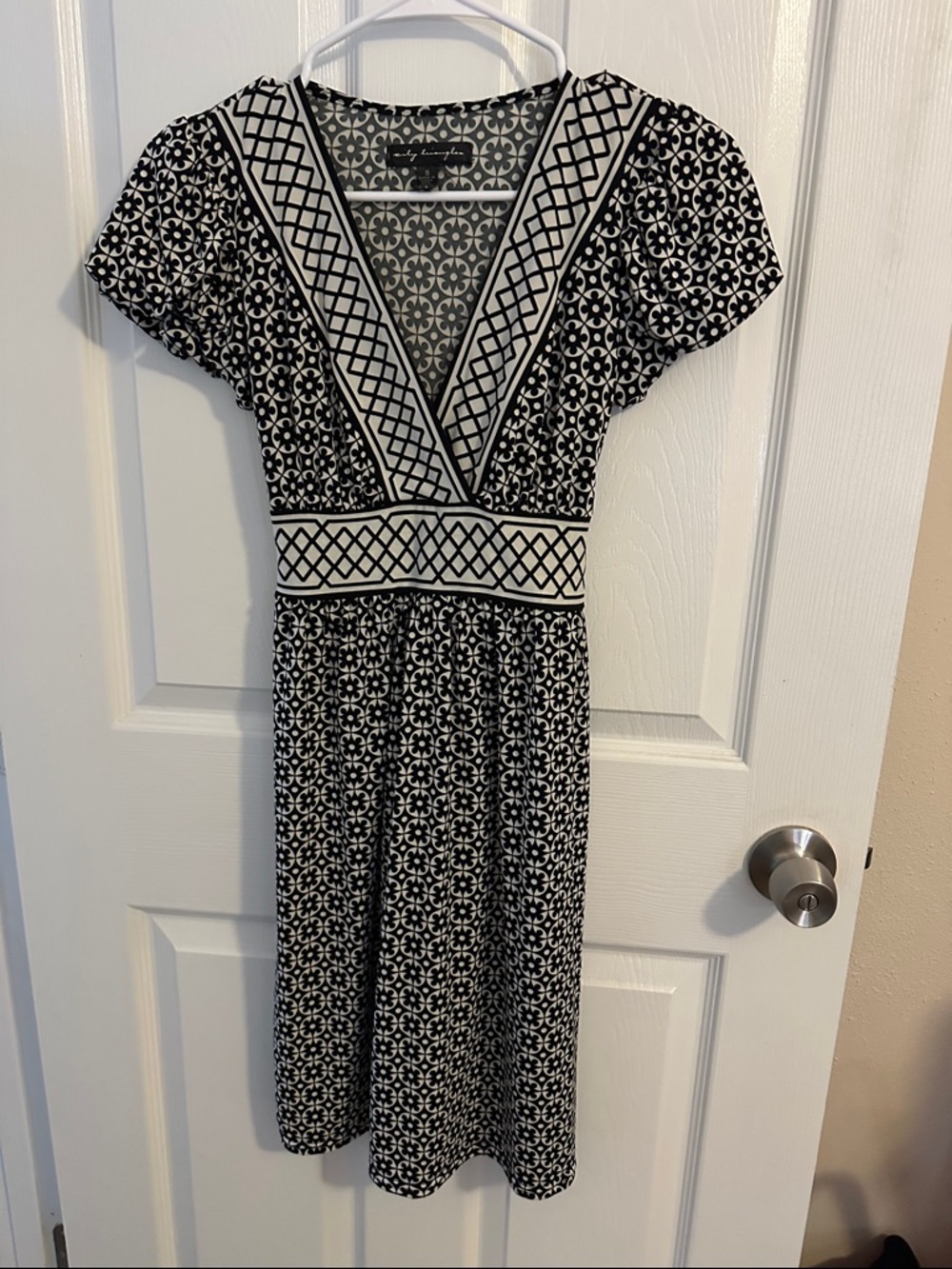 City Triangles Black and White Geometric V-Neck Midi Dress